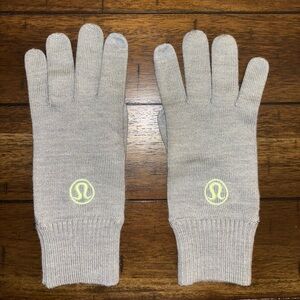 lululemon athletica Gray Gloves